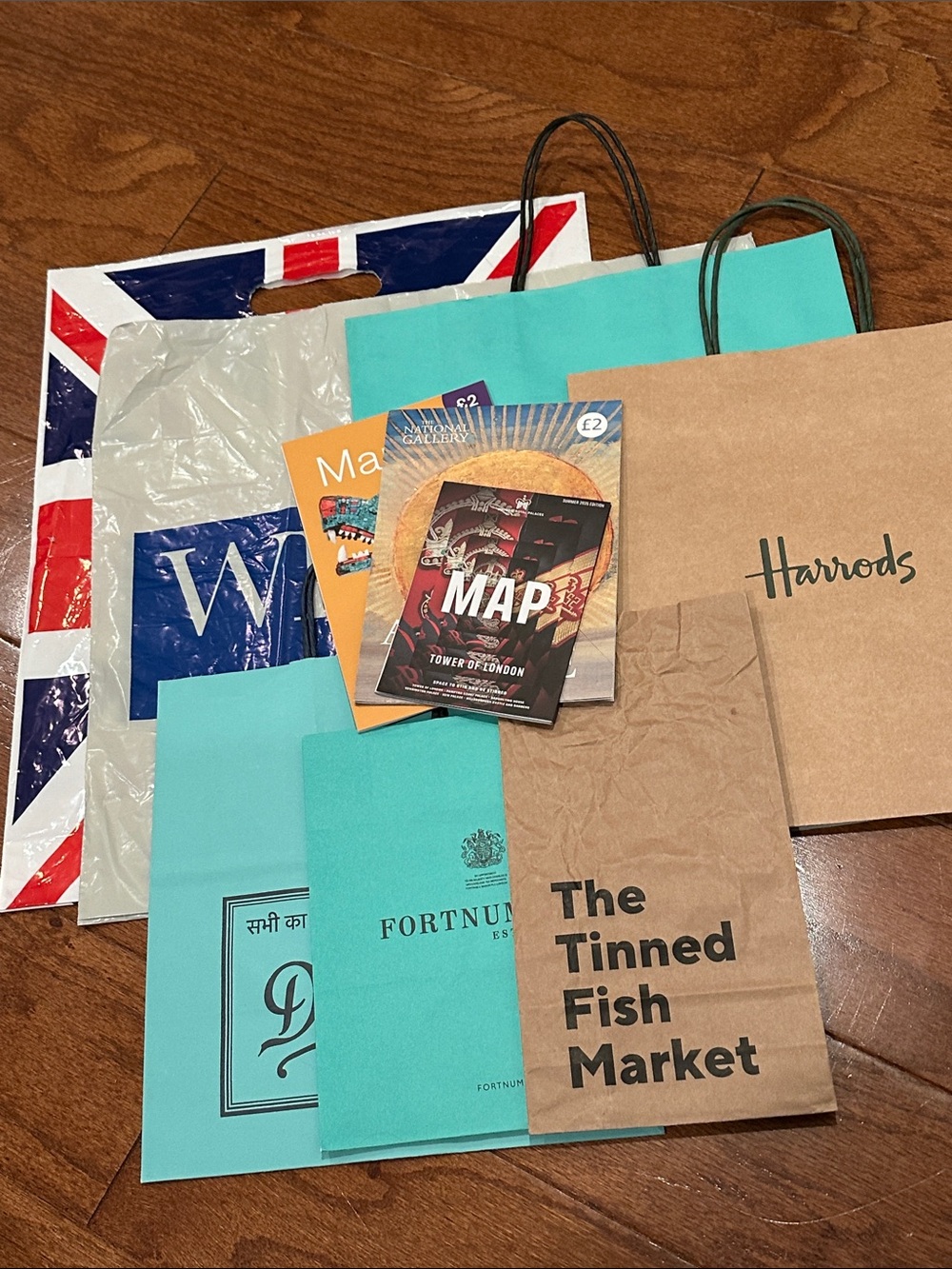 London shopping Bags with Harrods & Fortnum & Mason and museum maps bundle